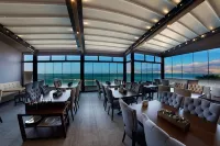 Pasaport Pier Hotel