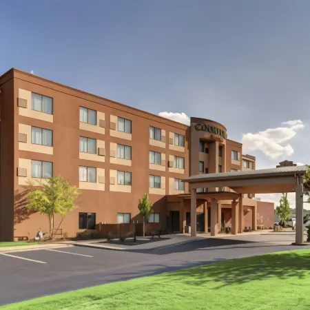 Courtyard Anniston Oxford