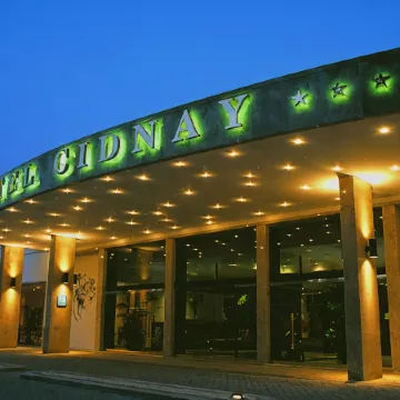 Cidnay Santo Tirso - Charming Hotel & Executive Center Отели в г. Санту-Тирсу