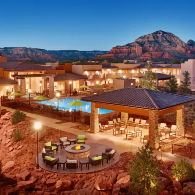 Courtyard Sedona Hotels near Sunset Park