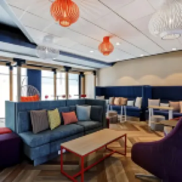 Tru by Hilton Edmonton Windermere