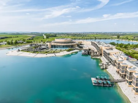 St. Martins Therme & Lodge Отели в г. Вайден-ам-Зе