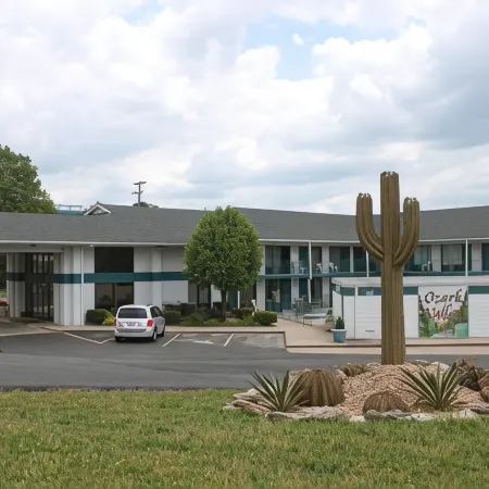 Ozark Valley Inn