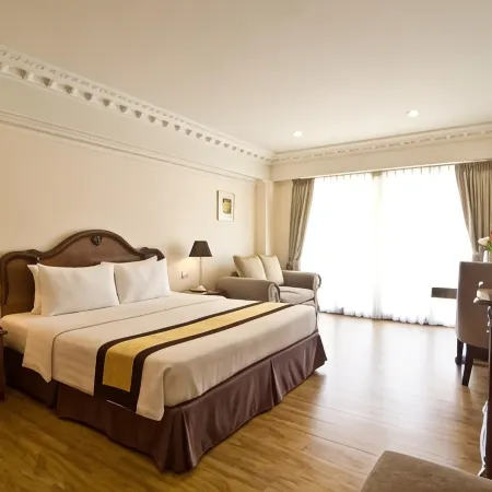 LK Royal Suite