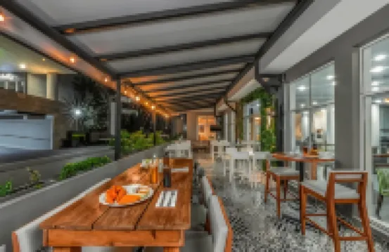 Krystal Urban Monterrey San Jeronimo