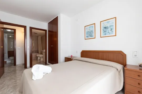 Rentalmar Ventura Village Families