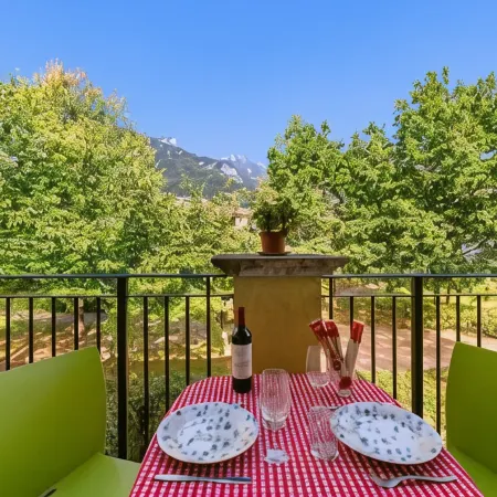 Budget Village Apartments - Porto Letizia