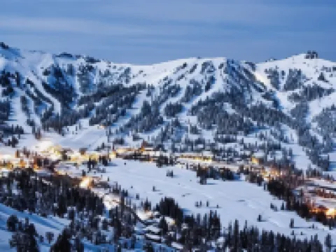 Creekside Lodge Hotels in Alpine County