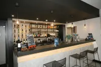 アイビス サン ロ ラ シュヴァレリー - バー