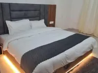 Hotel Gurudeva Hotele w: Chamoli