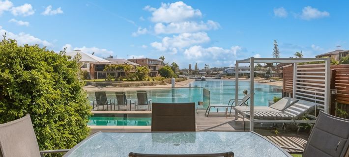 Saltwater Villas - Pet Friendly Accommodation Hotels in Mooloolaba