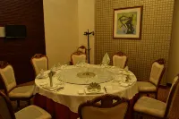 Mangshi Hotel - breakfast