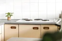 Convenient Room – Walk to Train & Shops