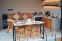 Ubu Villa Amara