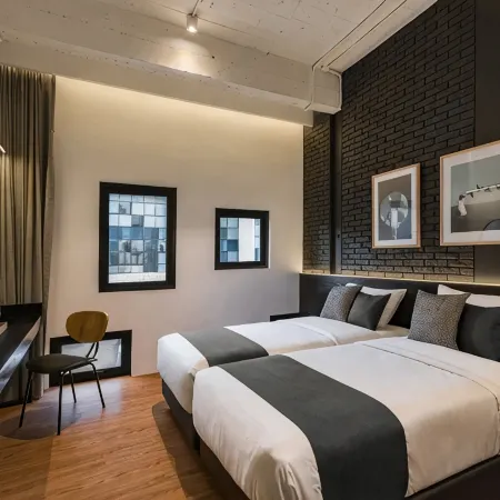 Qub Rooms