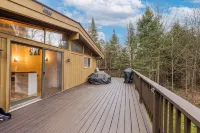 Peaceful chalet near Bromley, Magic, Okemo, Mount Snow, and Stratton
