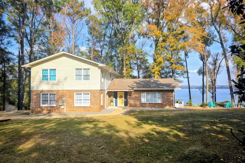 "TRANQUILITY"A LAKEFRONT RETREATON LAKE EUFAULA