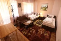 Aarya Chaitya Inn Hotel di 