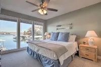 Lake Front Getaway - Lake of the Ozarks - Homestays