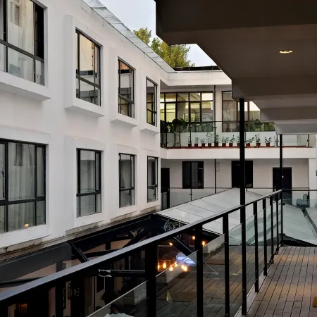 Hi Joy Inn