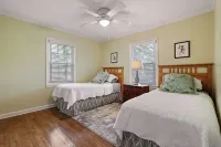 Cedar Cottage at Lake Guntersville Located a block from boat launch and park - 4-stjärniga