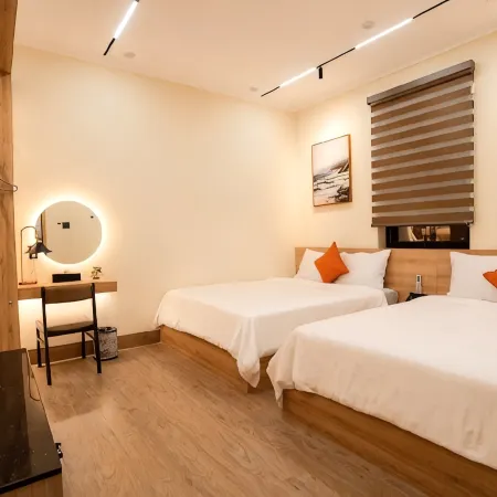 Công Phung Hotel & Apartment