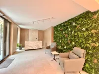 Onia Luxury Escape