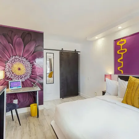 Hotel Zazz