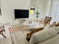 2 min-walk to the beach, superb 2-bedroom apartment - Condos