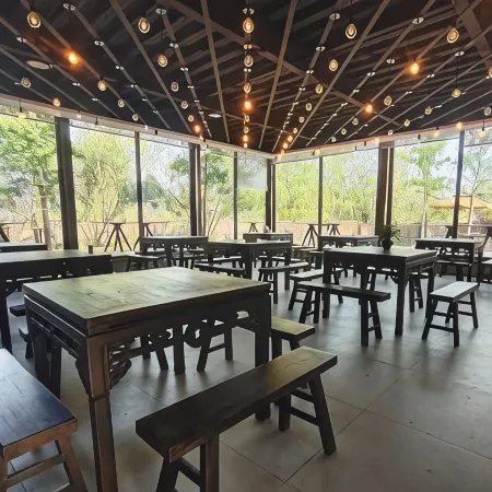 Dapu Xianyuan Homestay (Kaifeng Millennium City Park Wansui Mountain Wuxia City)