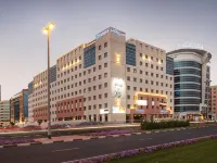 فندق سيتي ماكس بر دبي - جاكوزي