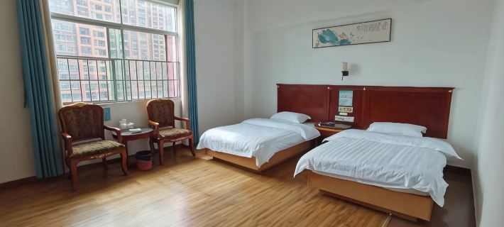 Lixing Hotel Отели в г. Дэцин