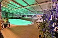 AHC Old City Hotel - Pools