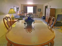 Days Inn & Suites by Wyndham Williamsburg IA North - Wifi