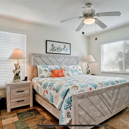 Beachfront Gulf Views 2BR 2BA with pool and elevator -just steps to the beach