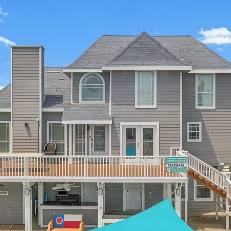 Luxury Beach Estate Ocean View, Pool, 360° Deck&Beach Access 20%Off Last Minute