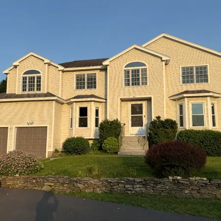 Spacious 6 Br·7 Beds·3.5 BA House in Charming Marblehead & Near Salem & Beaches