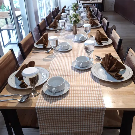 Grand Mahoni Hotel