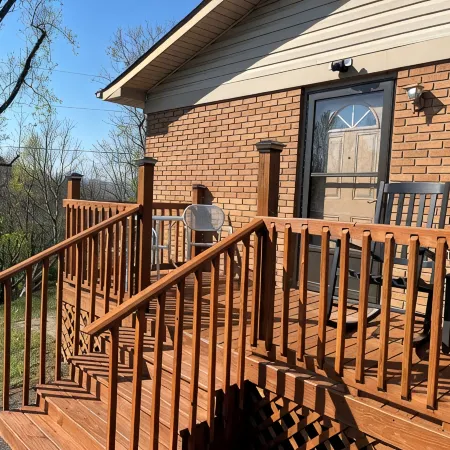 Charming 3-bedroom house with WiFi, AC in Pineville Kentucky