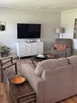Charming 2-bedroom house with WiFi, AC in fabulous Lake Placid