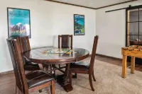 Stunning Views: Secluded 5 bedroom Mountain Home