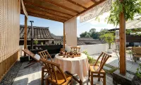 North Garden Terrace Stay (Langzhong Zhongtian Tower) - พร้อมอาหารเช้า