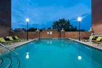 Holiday Inn SAVANNAH HISTORIC DISTRICT by IHG - Swimmingpools
