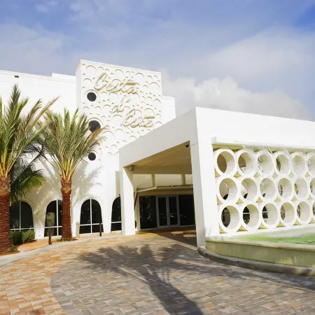 Costa d'Este Beach Resort & Spa
