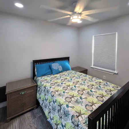Charming 3-bedroom cottage in serene Aransas Pass with AC, WiFi