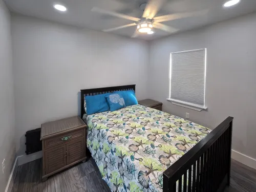 Charming 3-bedroom cottage in serene Aransas Pass with AC, WiFi - 3-Star