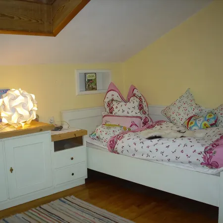 Comfortable large apartments, centrally located, surrounded by nature, friendly