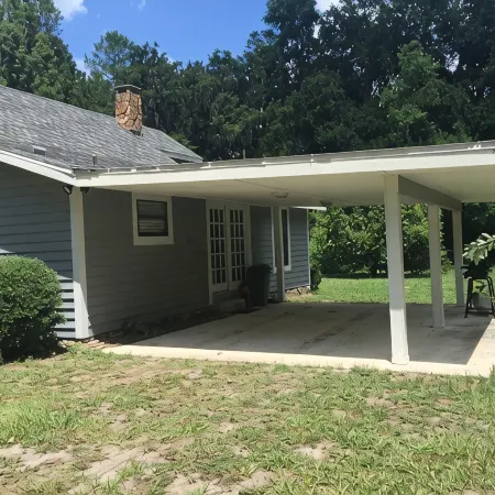 Farm/Woods Stay, 3 Miles from Live Oak
