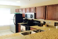 A Gorgeous Beachview 4BR /2Ba Townhome,  Sleeps 13. - ジャグジー