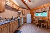 Sugar Shack Yurt Romantic and cozy! - 4つ星
